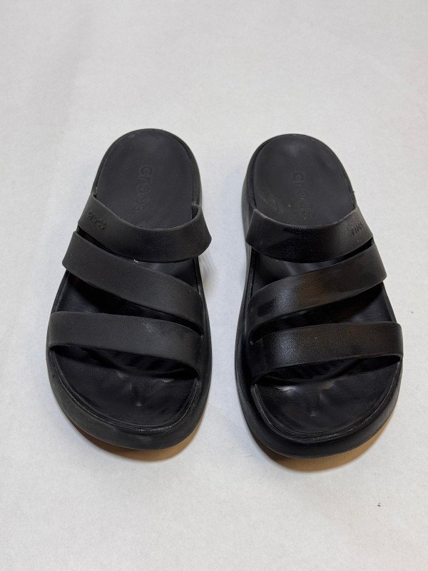 Crocs